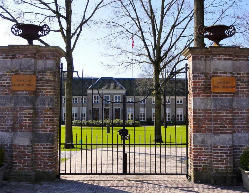 Stadspaleis Hotel & Restaurant Oldruitenborgh Vollenhove 외부 사진